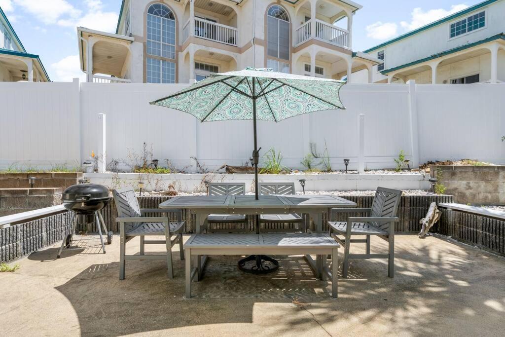 New! Steps To White Sand Beaches! Pool & Grill! 2Br 2Ba Panama Stadt Exterior foto